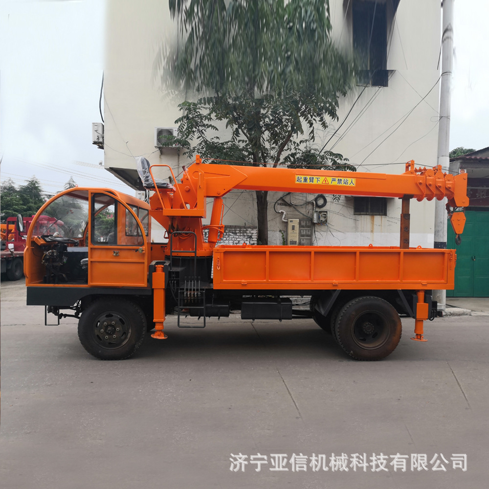 5吨四轮吊车  各种吨位四轮随车吊 平板吊 四不像随车吊机