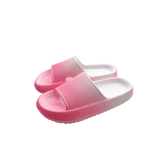 Design logo Slip-on Feeling Thick Bottom Home Gradient Slippers Home Sandals Lightweight Bathroom Non-slip Outer Wearing Slippers