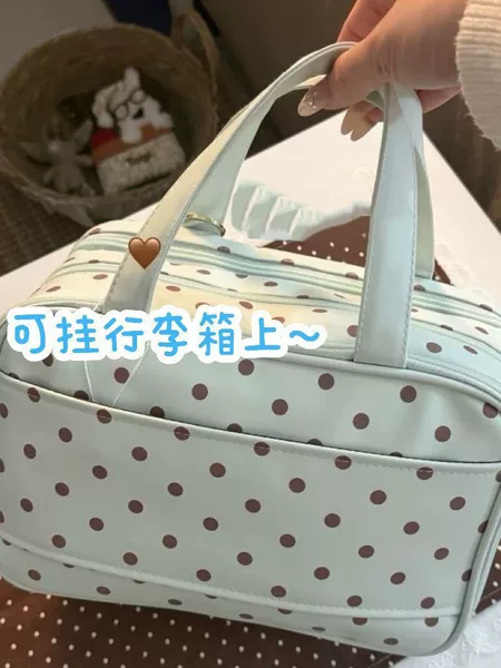 Polka Dot Portable Makeup Bag for Women, Super Large Capacity, Three-Layer Storage, Waterproof Travel Toiletry Bag, Cute and Stylish
