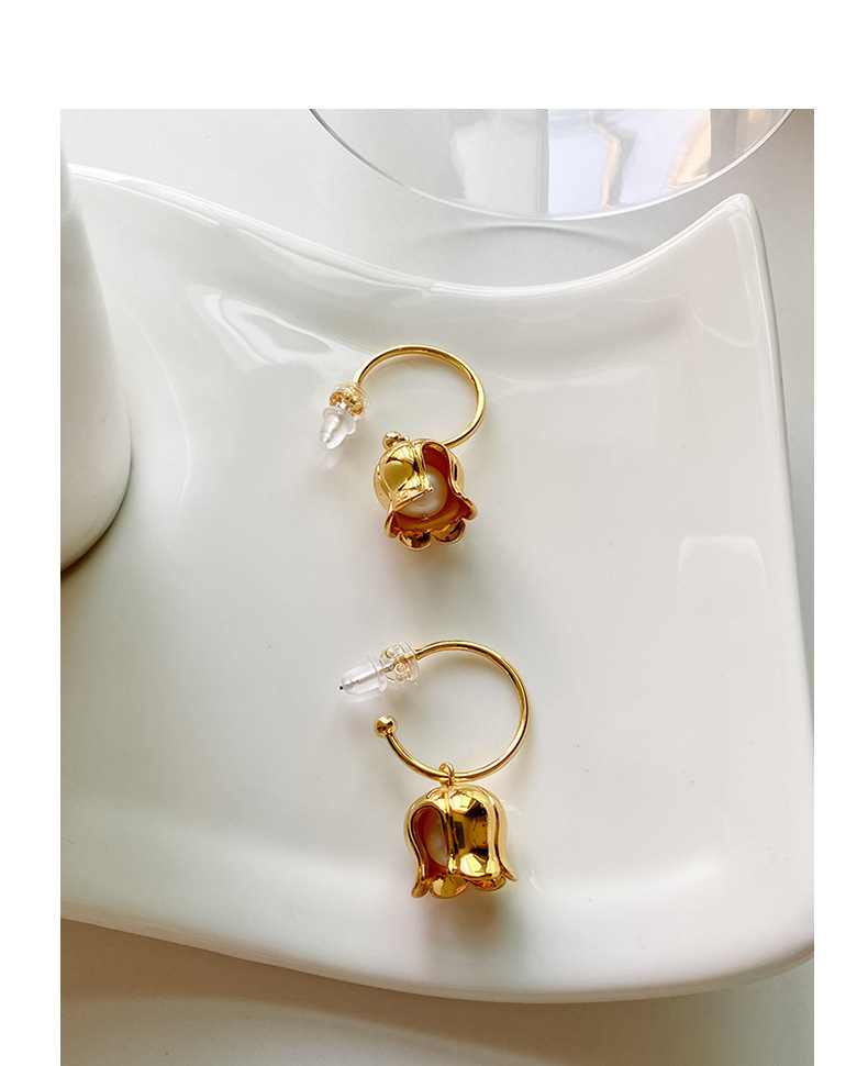 16g Weight Drop Earrings Classification 1 Pair Quantity Daily Occasion Pearl, Copper Material Simple Style Flower Pearl Copper Plating Drop Earrings 1 Pair