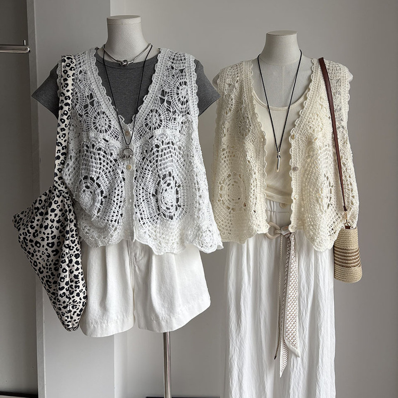 Easy to Wear~[Biyang] 2026 Spring/Summer New Korean Style V-Neck Hollow-Out Crochet Vest Sleeveless Knitted Top for Women 6400
