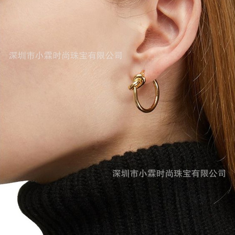 French knot earrings female knotted earrings ins simple European and American earrings classic hoops manufacturers wholesale