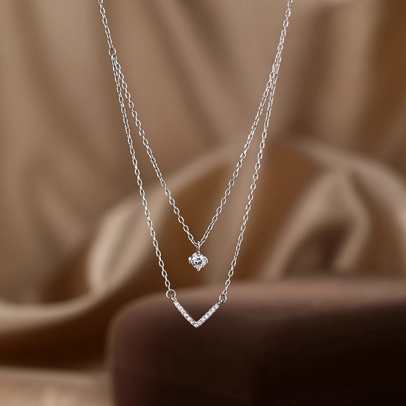 Collier double rang en argent 925 plaqué orné de zircon en forme de V pour femme, luxe discret, simplicité et élégance, allure haut de gamme, nouveauté tendance 2026_voghion.com