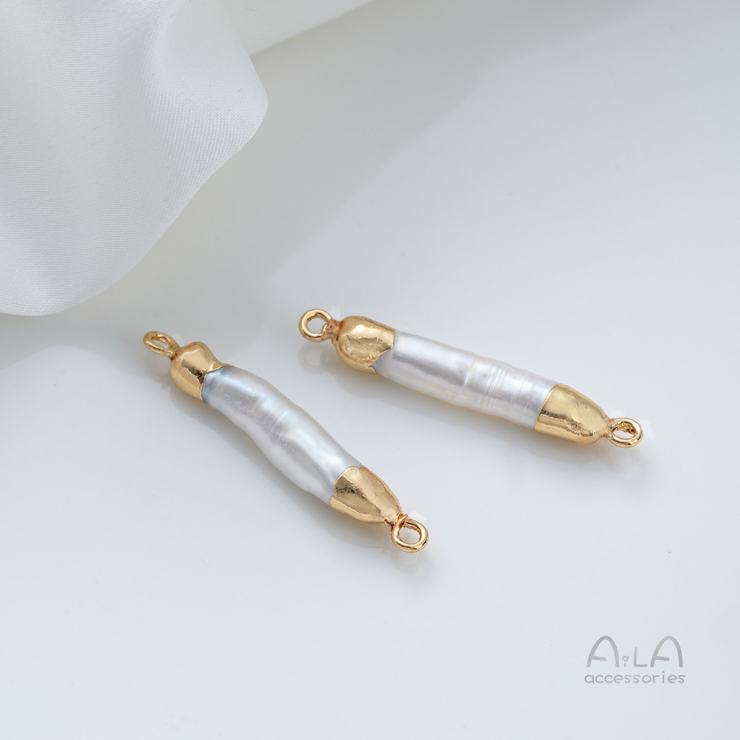 天然バロック異形真珠双穴ペンダントシングル吊り飾り米珠平円形手作りdiy縁取り部品