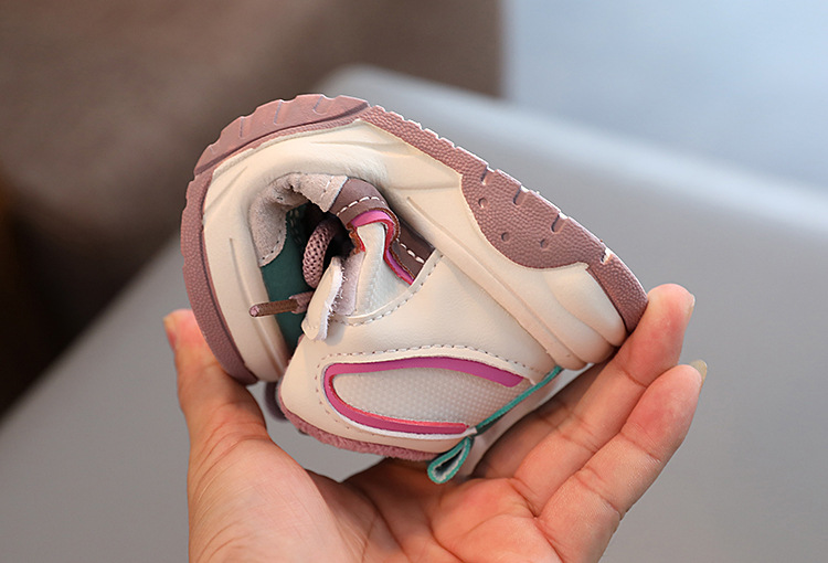 Girls' Sports Shoes 2024 Autumn and Winter New Trendy Brand High-Top Sneakers Cute Cartoon Decoration Boys' Second Cotton Casual Shoes_voghion.com