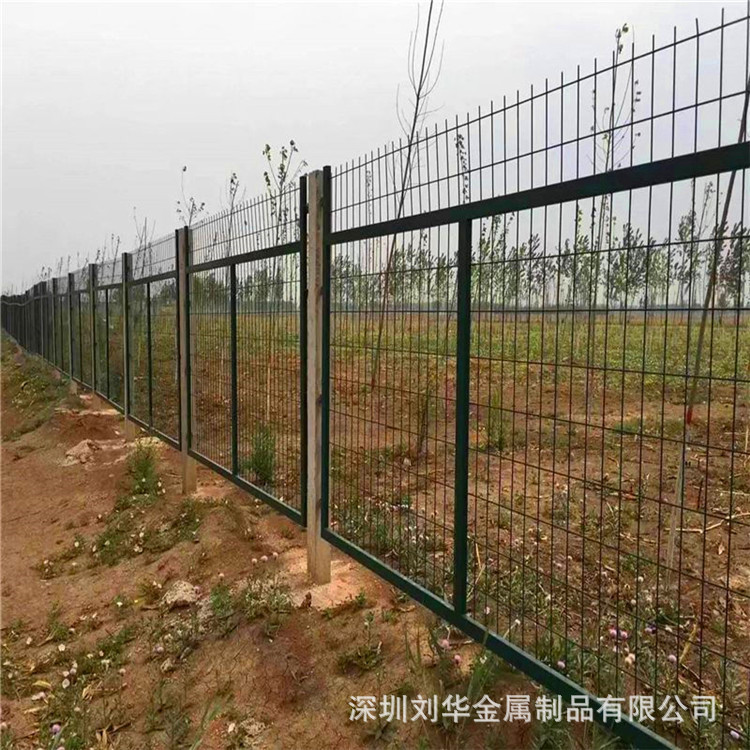 广东批发铁丝护栏网护栏网铁路防护栅栏高铁防盗隔离围栏网