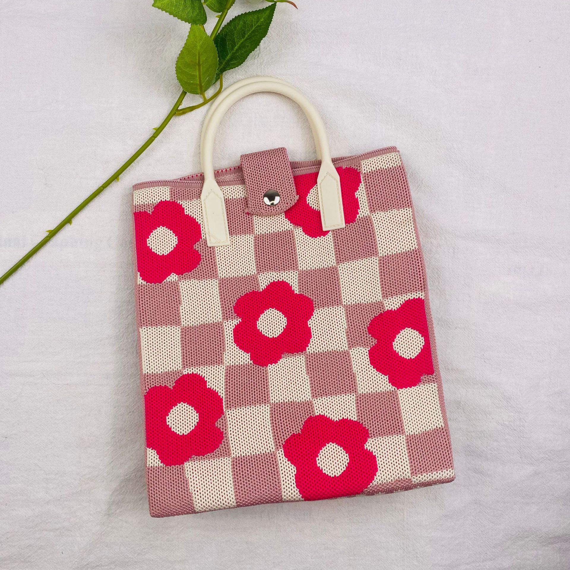 체크무늬 꽃가루