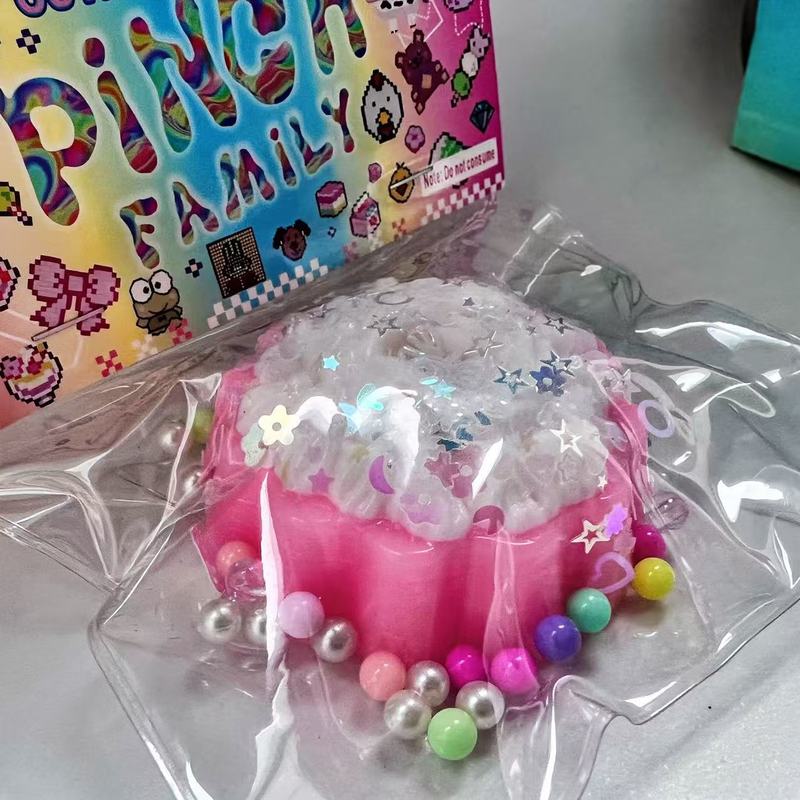 模擬イチゴピンチ減圧モデル diy 食品おもちゃフルーツ小道具ケーキ装飾おもちゃ幼稚園ギフト|undefined