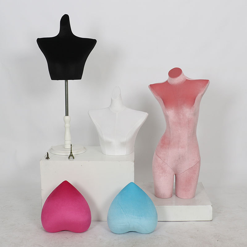 Maniquí de Busto para Lencería y Sujetadores de Terciopelo Forma de Corazón image 4