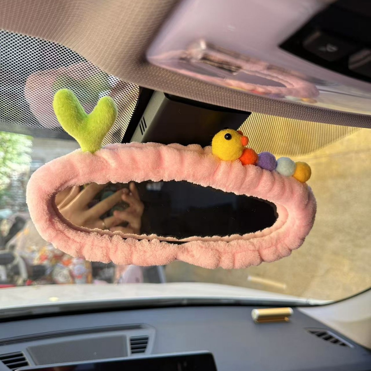 Cubierta de espejo retrovisor de automóvil transfronterizo de peluche creativo de dibujos animados lindos cubierta de espejo retrovisor de automóvil accesorios interiores mujeres image 5