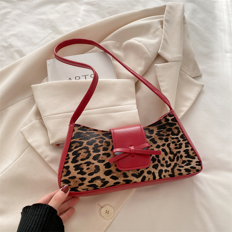 Bolsa de moda con patrón de leopardo para mujeres coreanas 2025, primavera nueva moda retro bolso cuadrado 2 bolso de hombro red debajo de la axila