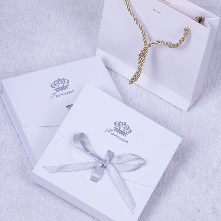 饰品盒首饰盒 一周耳钉盒 包装盒 珠宝盒 现货批发