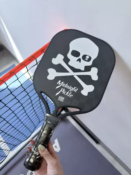 18K Carbon Fiber Pickleball Paddle, Skull Pattern, PP Honeycomb Core, Lightweight Pickleball Racket
