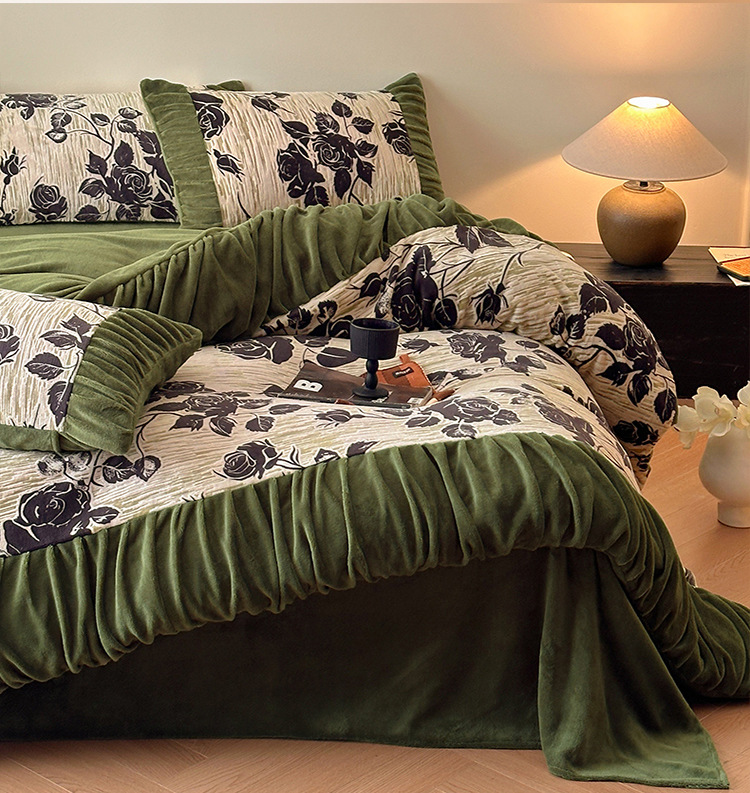 Nordic Vintage Velvet Duvet Cover Set, Four-piece Jacquard Bedding_voghion.com