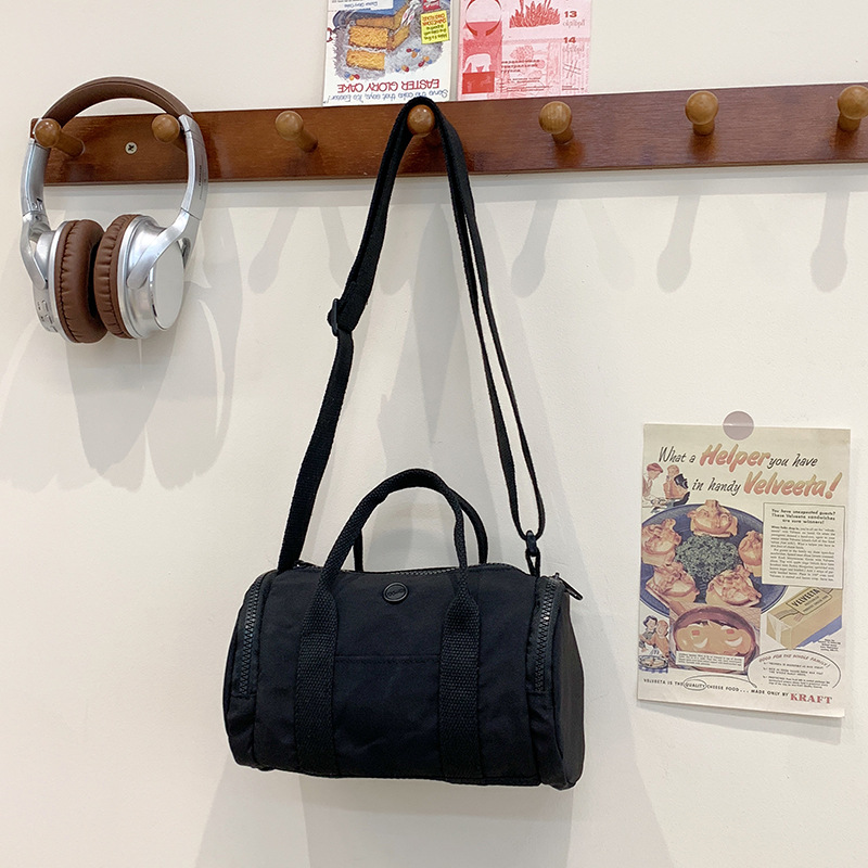 Bolso de hombro para niños y niñas de estilo coreano, color de contraste de moda, bolso de tubo portátil para bebé simple casual, nuevo bolso de almohada para niños
