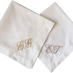 個性的な刺繍ヨーロッパ風のリネン綿の口布のレストランの食事マットの布芸はコップの布の純白の布を拭きます。