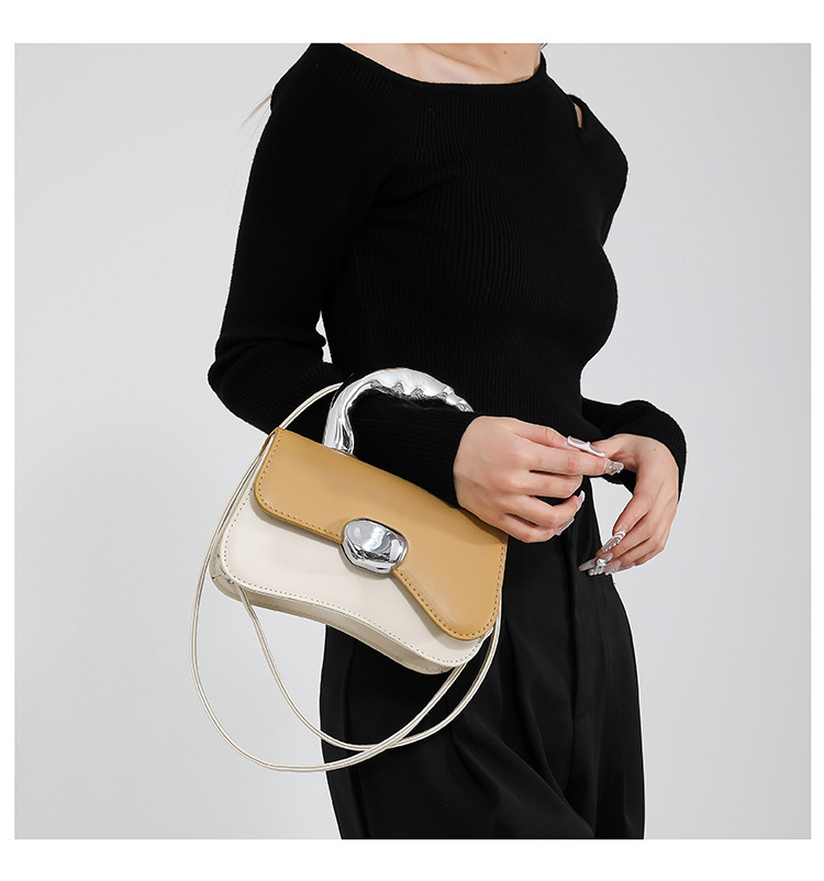 Taschen Candy Splicing Color 2024 Nei Hard Shell Einfach a Casual Western Style Metall Handheld Single Cross Shoulder Small_voghion.com