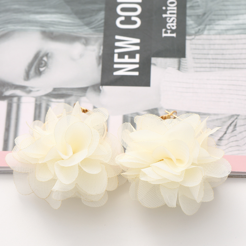 Fashion Chiffon Cloth Lace Flower Multi-layer Earrings display picture 6