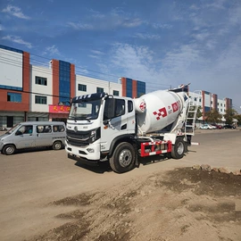 起重机;垃圾车;路面机械