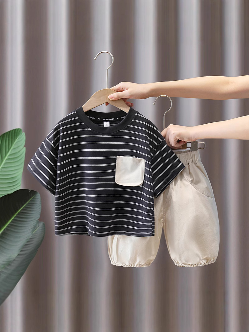 7369 Ropa para niños Traje de manga corta para niños Estilo de verano Estilo coreano Camiseta a rayas Moda para niños Traje de dos piezas de verano 5