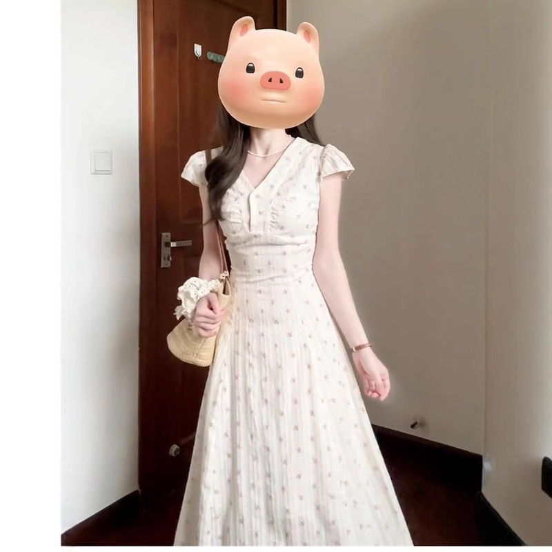 2025 New French First Love V-Neck Floral Dress for Women Summer Elegant Small Flying Sleeves Slim Waist Long Skirt