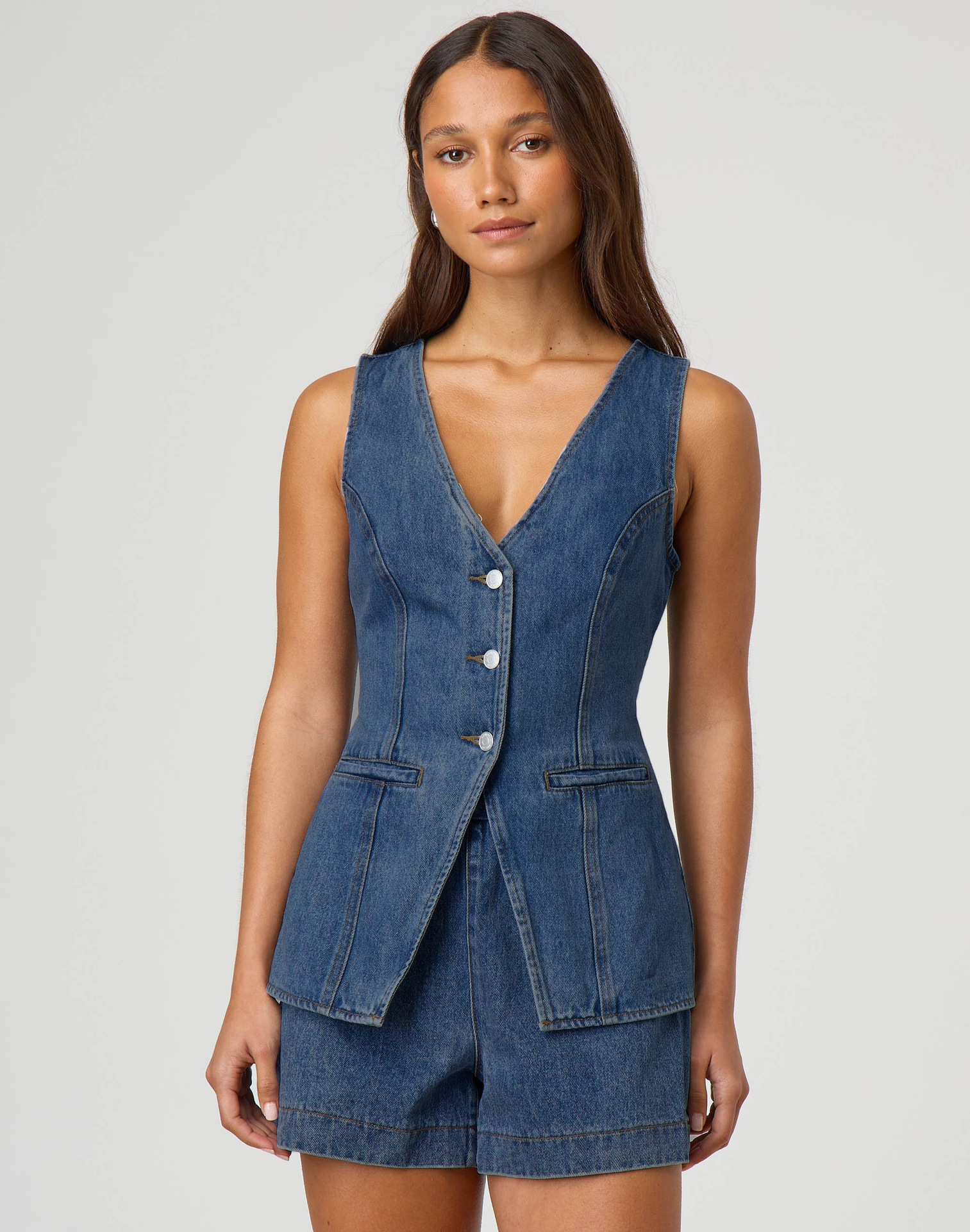 K New Fashionable Sleeveless Waist Cinched High Waisted Loose Denim Shorts Set For Women_ecoleips.com