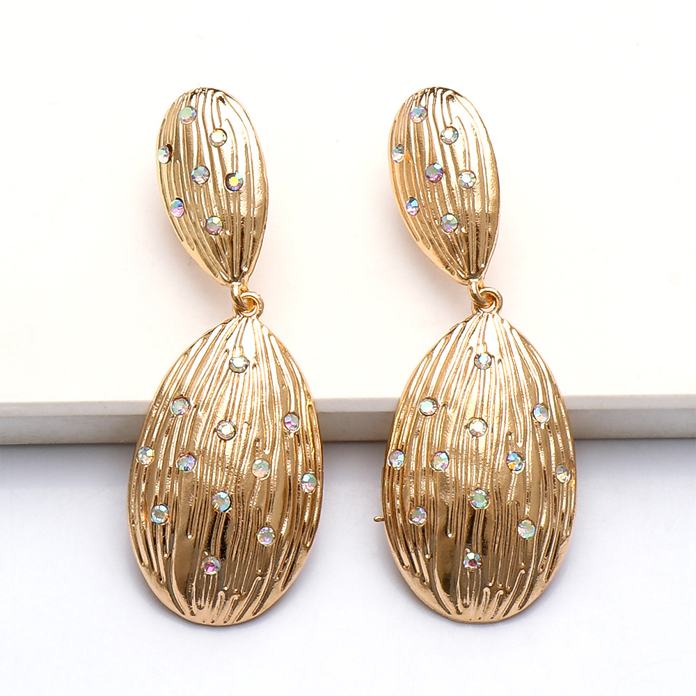 Retro Geometric Drop-shaped Alloy Earrings display picture 16