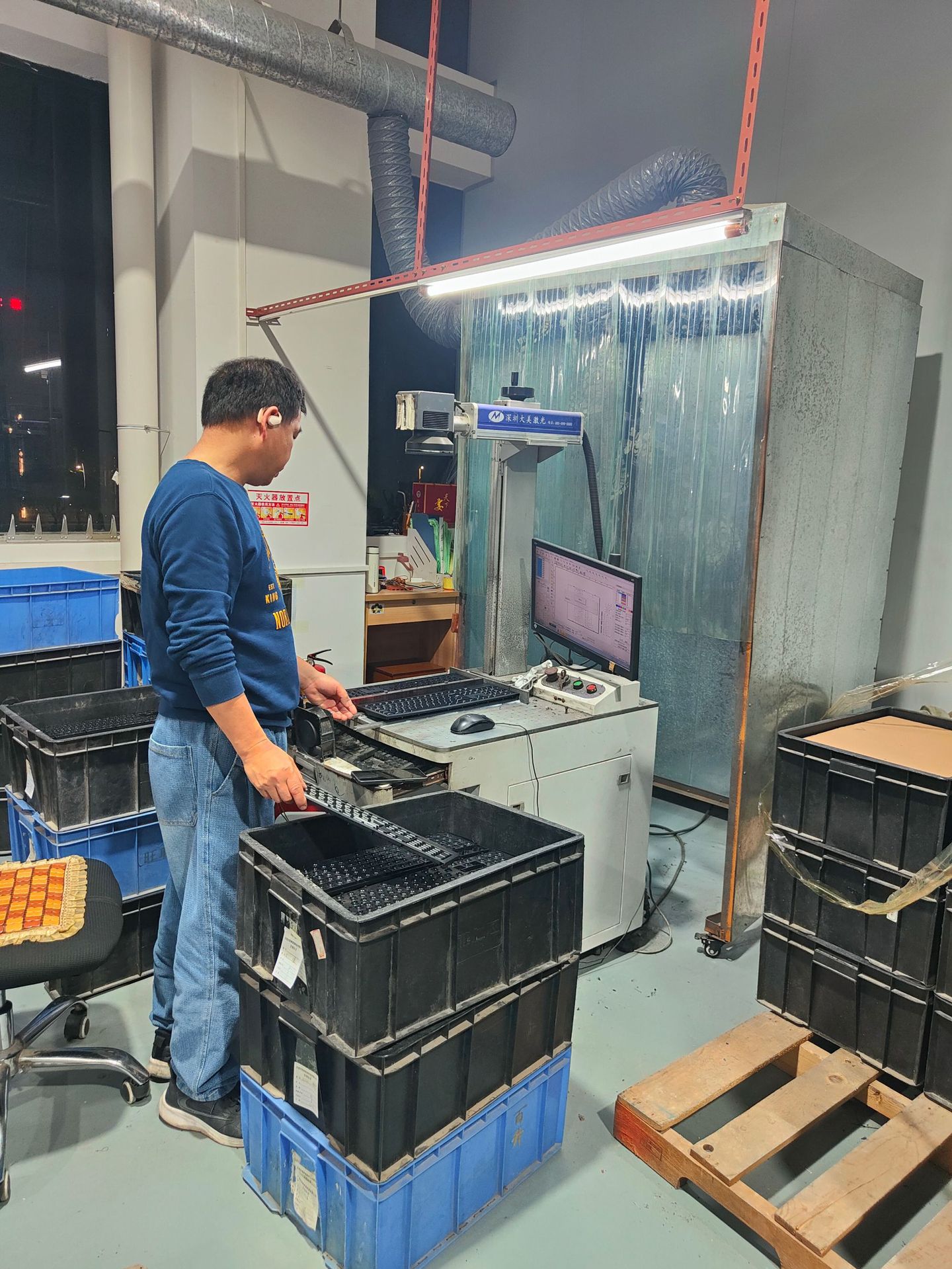 发光鼠标游戏电竞轻便电脑笔记本台式耐用办公静音款有线鼠标现货