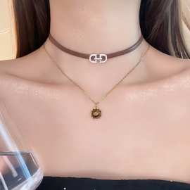 2024新款双层棕色皮绳金色链条虎眼石吊坠项链