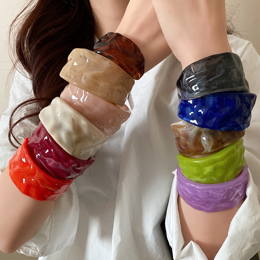 Europa y los Estados Unidos transfronterizos acrílico geométrico pulsera redonda ligera de lujo pulsera de alto nivel personalidad nicho exagerado joyas al por mayor