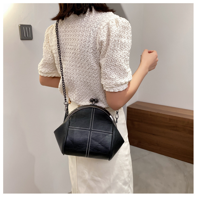 New Solid Color Simple Shell Bag Large Capacity Handheld Zero Wallet Fashion Chain Diagonal Cross Shoulder Phone Bag_voghion.com