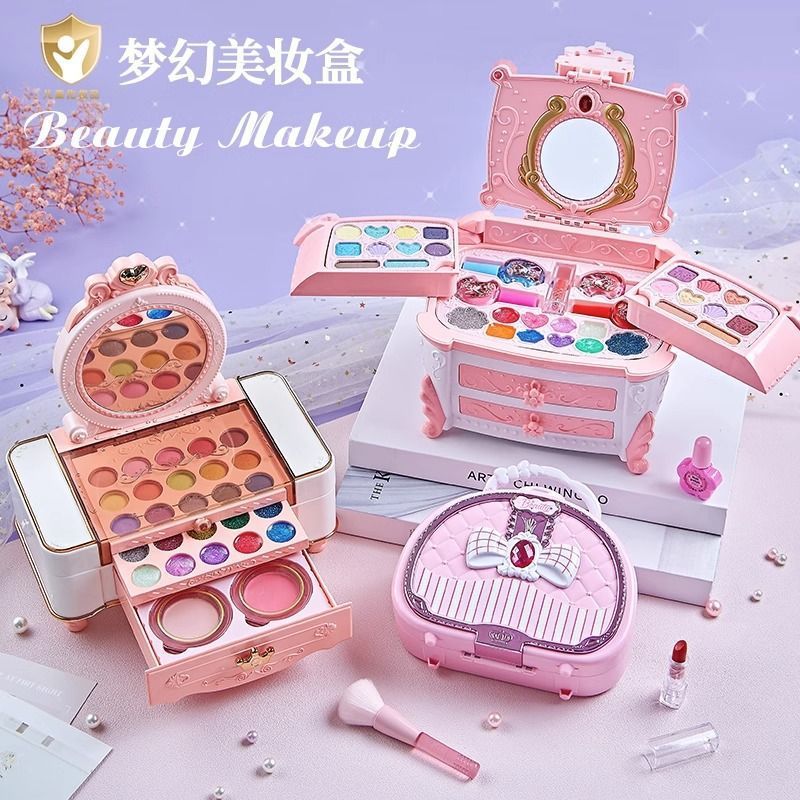 Realistic set for makeup