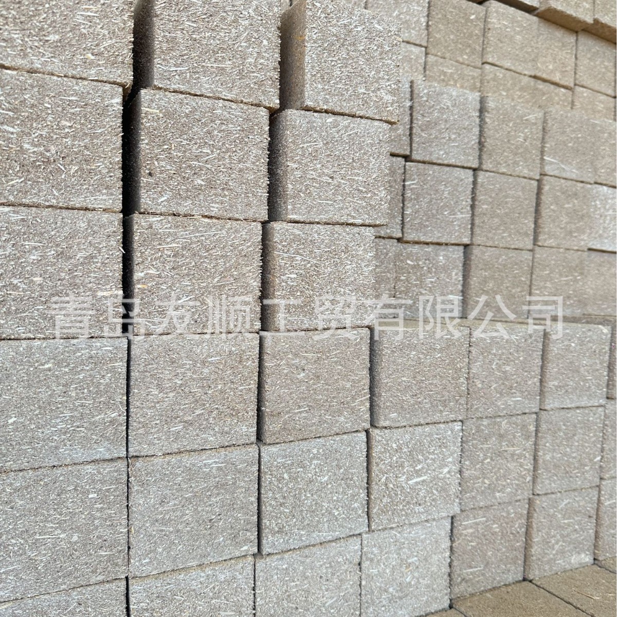 加厚青岛供应托盘用木屑墩 出口托盘用木墩子胶合板托盘用脚木架