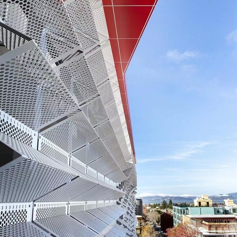 万诺 冲孔铝板2MM厚 蜂窝孔穿孔板加工 氟碳喷涂大楼外墙装饰孔板