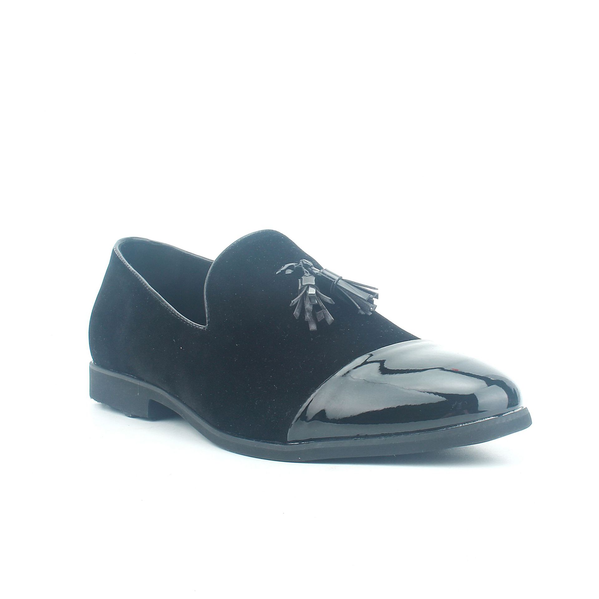 �ļ��ָ�Ь�ж���Ӣ����������һ�ŵ�ƤЬ���귢��ʦ��װ��Ь2233