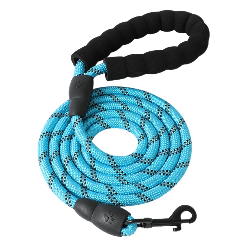 Correa en stock cuero Taobao seda reflectante cuerda redonda perro mascota cuerda para caminar sola cadena de perro cuerda de perro suministros al por mayor