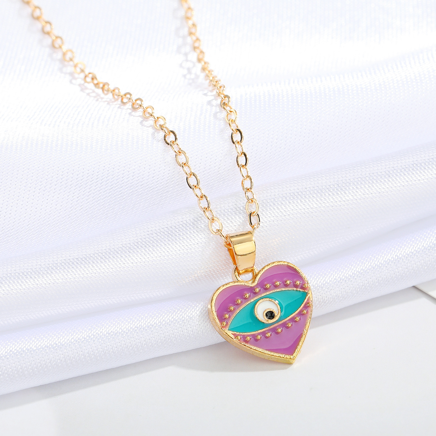 New Heart Blue Eye Multicolor Irregular Pendant Clavicle Chain Wholesale Nihaojewelry display picture 2