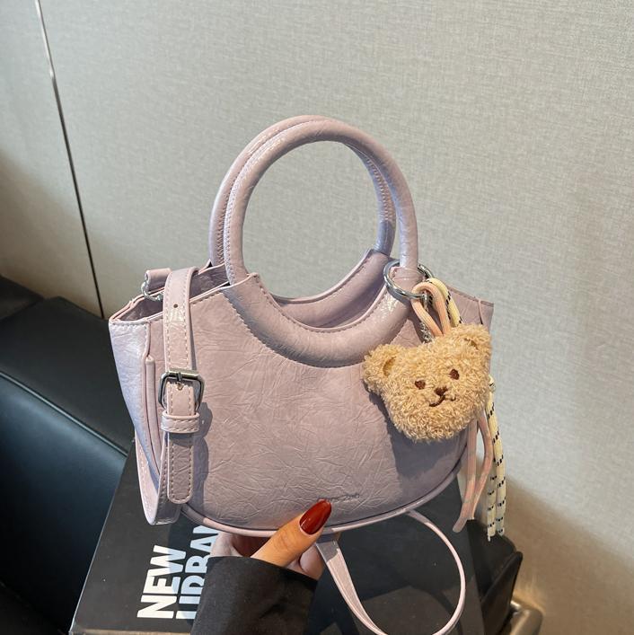 Bolso de moda de diseño de nicho para mujer 2025 nuevo estilo estilo estilo occidental todo-fósforo bolso de mensajero casual de alta gama