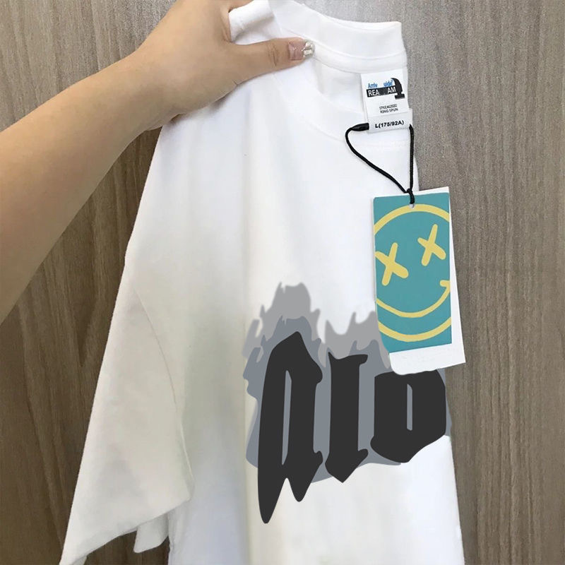 Hielo de seda camiseta de moda suelta de dibujos animados Tigre impreso manga corta Camiseta cuello redondo Mujer verano moda todo partido fresco camiseta Mujer