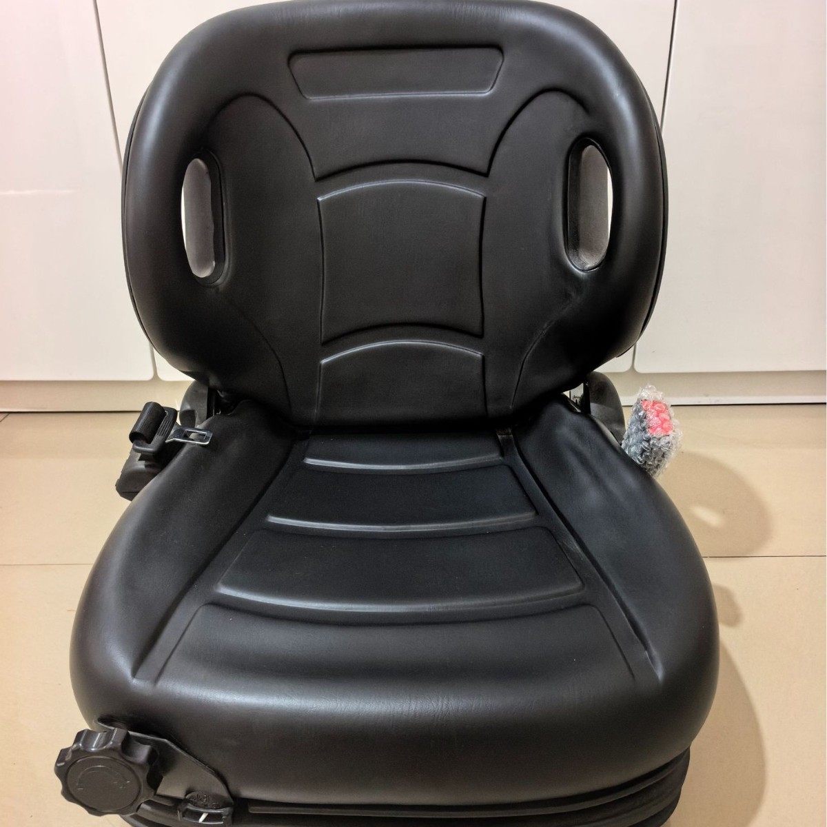 Toyota shock-absorbing seat, forklift seat, engineering and agricultural machinery seat, universal widened comfortable and durable seat with sliding rails