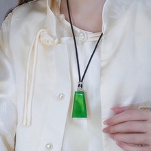 原创设计天然绿玉髓无事牌吊坠s925纯银镶嵌翡翠色男女款毛衣坠