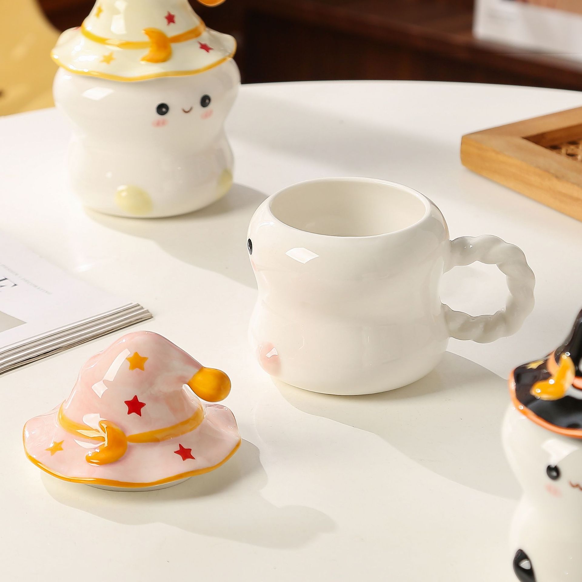 Extrañas y extrañas celebridades de Internet, lindos sombreros mágicos, estrellas, tazas de cerámica, tazas de café para el desayuno, recuerdos de alto valor