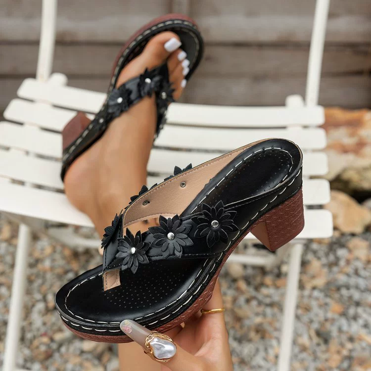 Женские босоножки-шлепанцы в европейском и американском стиле, большие размеры, квадратный каблук, цветочный принт, лето 2025, пляжная обувь, оптовая продажа, в наличии на Temu.