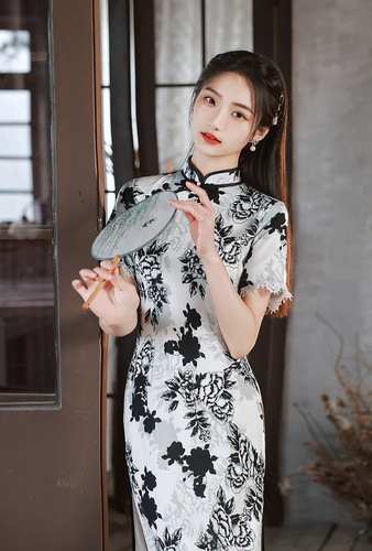 Oriental retro Chinese dress Qipao Cheongsam for girls Chinese wind restoring ancient ways of bud silk imitation acetate cheongsam dress temperament is young and middle-aged and old women