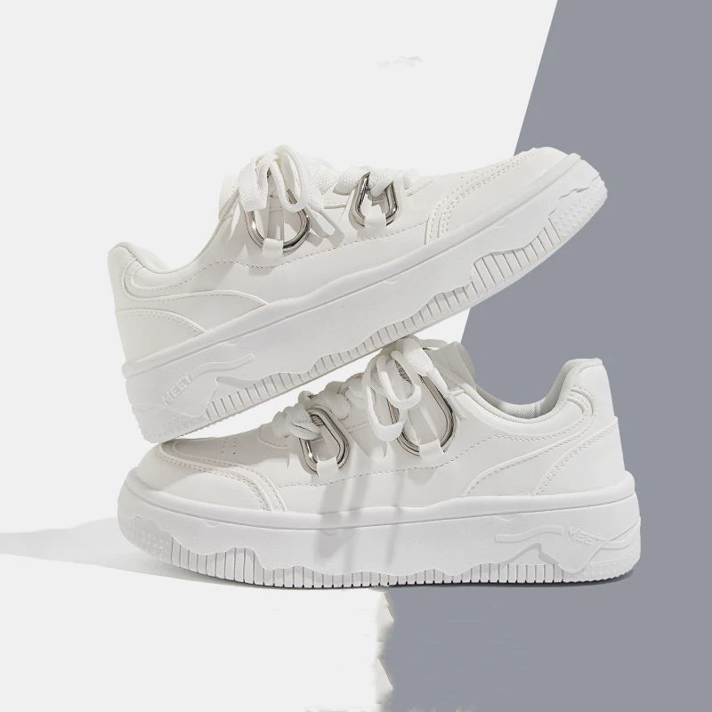 2023 Весенняя новая платформа, однотонная металлическая пряжка, женская обувь на шнуровке с круглым носком, повседневная спортивная Белая обувь для женщин