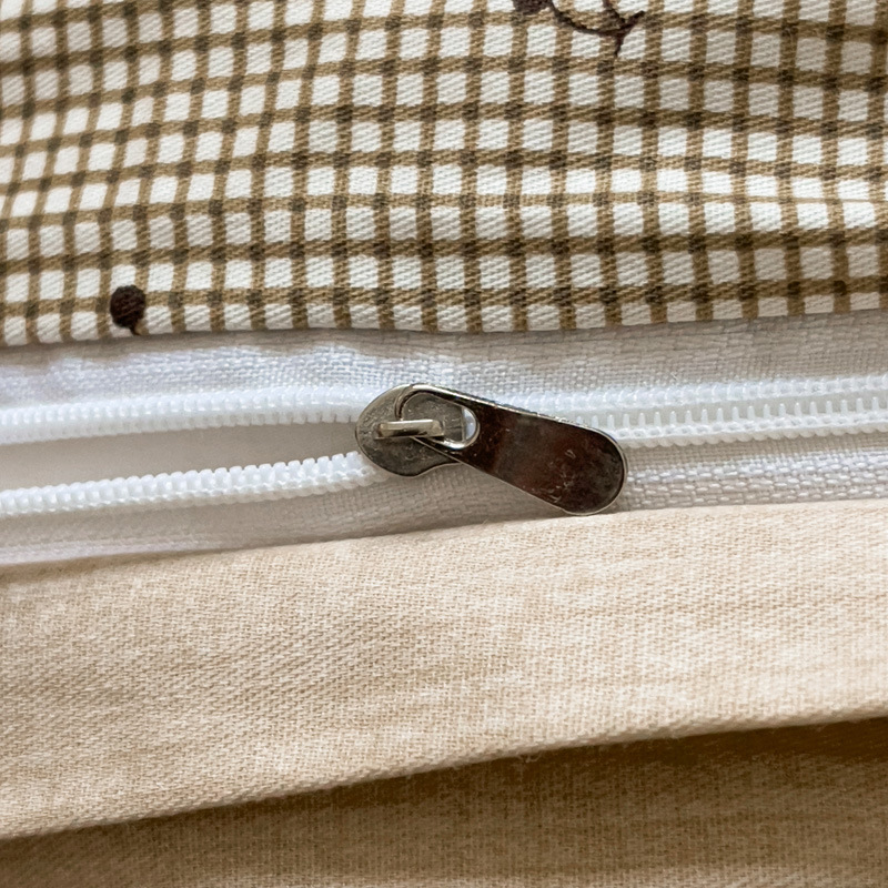 100 Xinjiang algodón algodón cuatro piezas de ropa de cama tres piezas de ropa de cama de una sola colcha impresa dormitorio de estudiantes