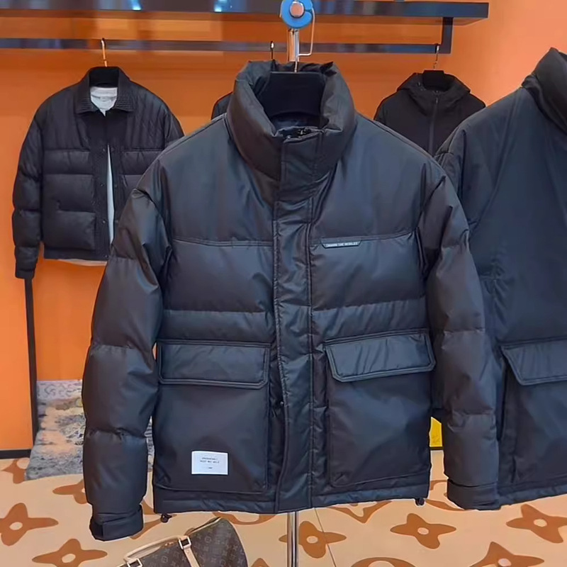 Men's Short Down Jacket Thickened PU Leather Wash-Free Warm Cold-Resistant Bread Suit with Vertical Collar All-Match Men's Winter Coat Men's Short Down Jacket Thickened PU Leather Wash-Free Warm Cold-Resistant Bread Suit with Vertical Collar All-Match Men's Winter Coat
