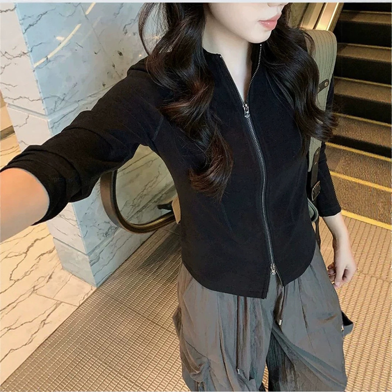 Silk and wool blend, brushed for warmth, stand-up collar, zip-up, slim-fit, long-sleeved, versatile women's sports jacket Silk and wool blend, brushed for warmth, stand-up collar, zip-up, slim-fit, long-sleeved, versatile women's sports jacket