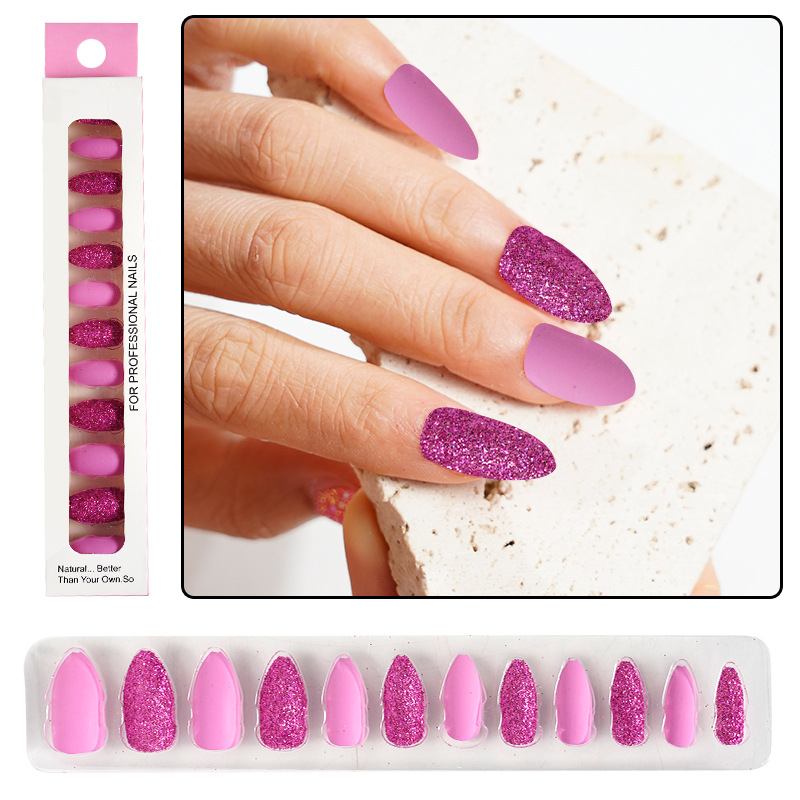 Celebrity en línea desgaste clavo falso clavo puntiagudo salto color clavo pieza terminado parche falso clavo parche al por mayor