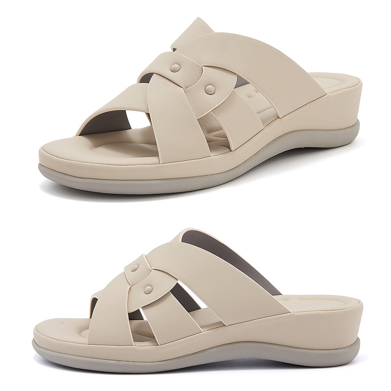 2025 primavera nueva zapatilla fría ligera antideslizante pendiente con zapatillas de viaje cómodas ociosas de fondo grueso para mujeres